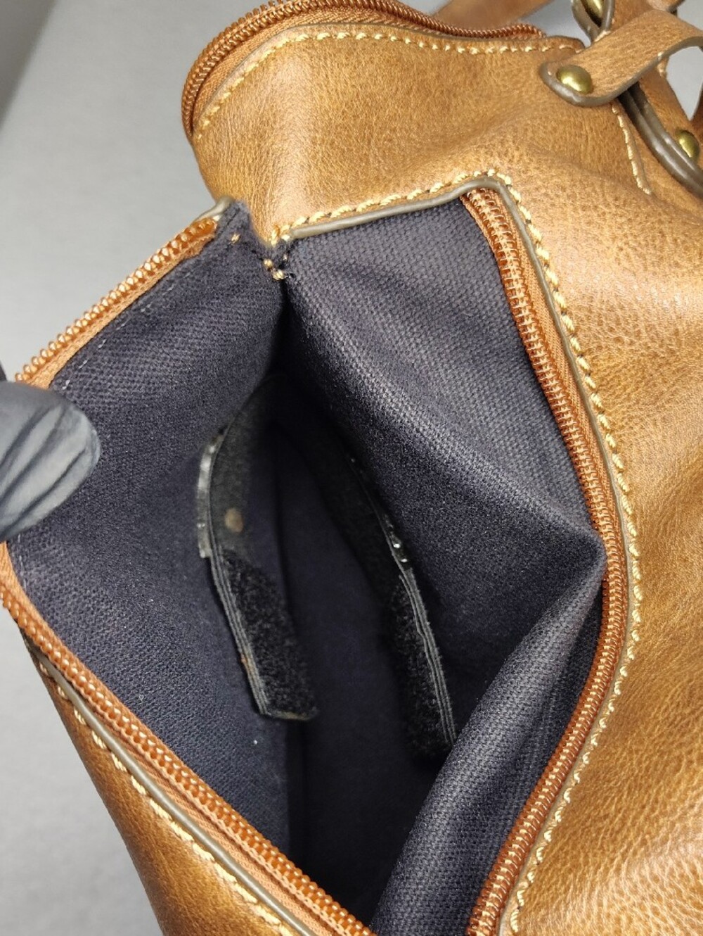 Justin Conceal Carry Purse - Picture 10 of 15